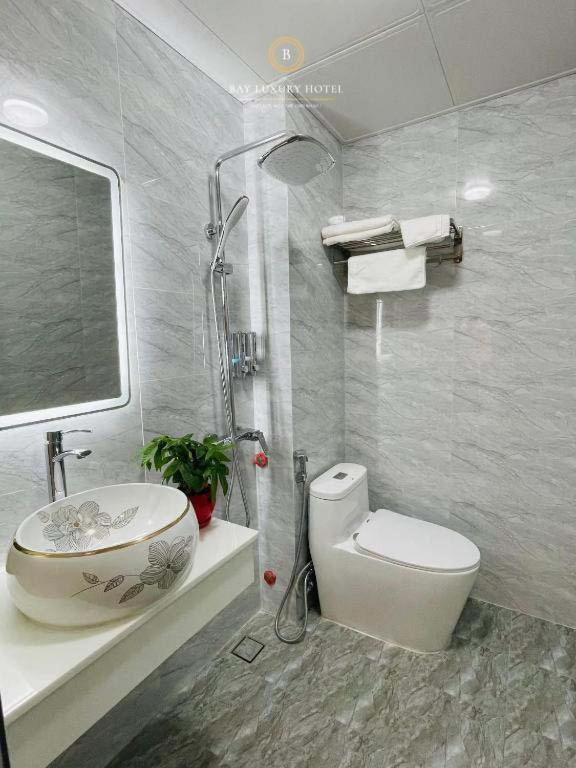 Khách sạn A&em Hn - By Bay Luxury Hà Nội